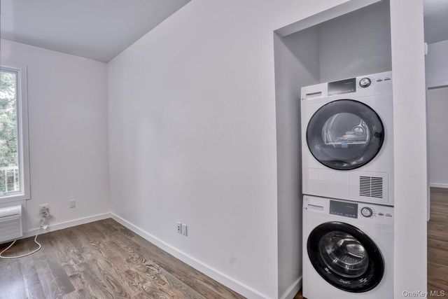 962 S Route 9W 305, Congers, NY 10920