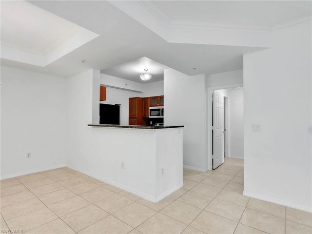 8561 Evernia CT 103, Estero, FL 34135