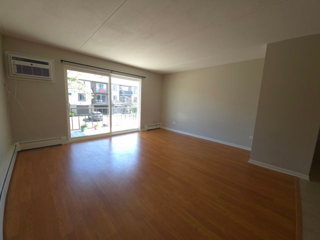 1674 KIOWA Circle 101, Naperville, IL 60565