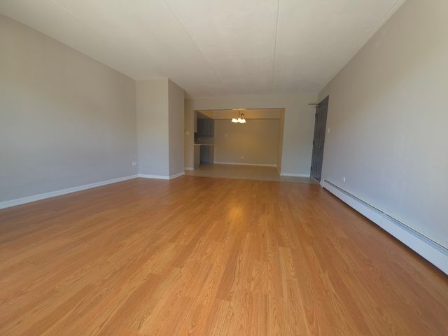1674 KIOWA Circle 101, Naperville, IL 60565