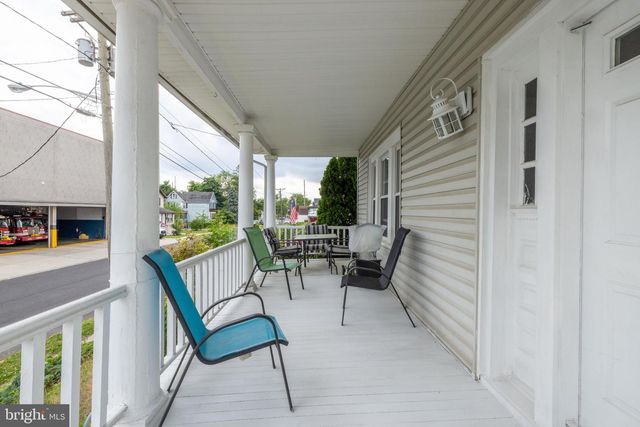 39 E 2ND AVE, Runnemede, NJ 08078