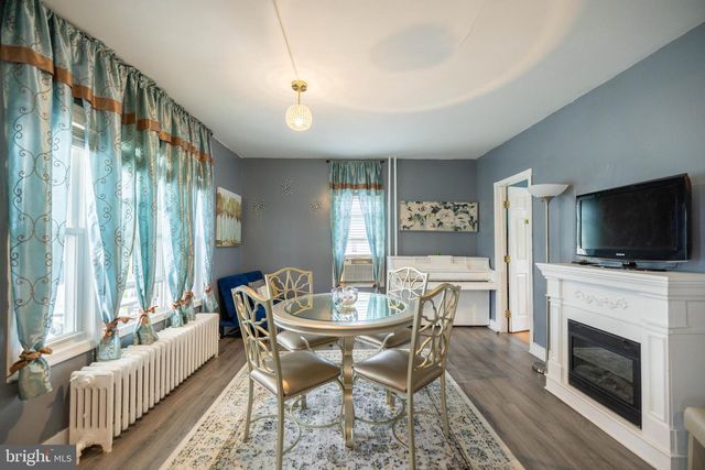 39 E 2ND AVE, Runnemede, NJ 08078
