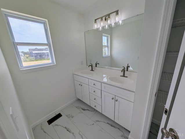 116 Kelly Drive, Williamsburg, OH 45176