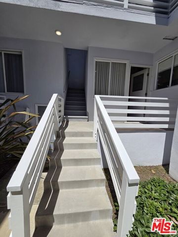 130 San Vicente Boulevard, Santa Monica, CA 90402