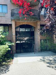 147-48 Roosevelt Avenue 2G, Flushing, NY 11354