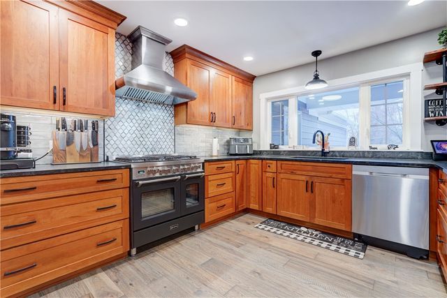 2200 Baird Road, Penfield, NY 14526