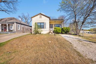 652 N San Ignacio Ave # 101, San Antonio, TX 78228