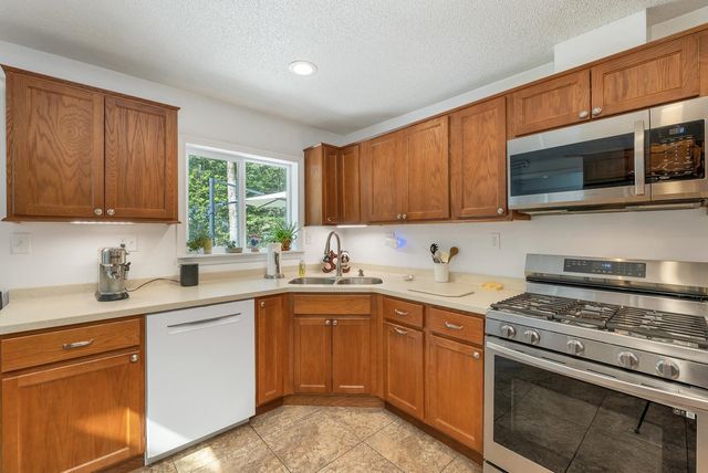 109 Beaver Road, Strafford, NH 03884