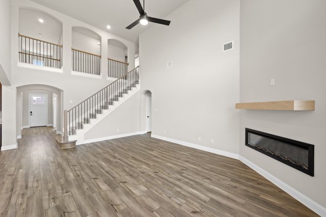 404 Brahman Lane, Midlothian, TX 76065