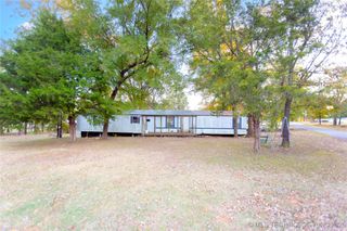 222 Big Oak Road, Eufaula, OK 74432