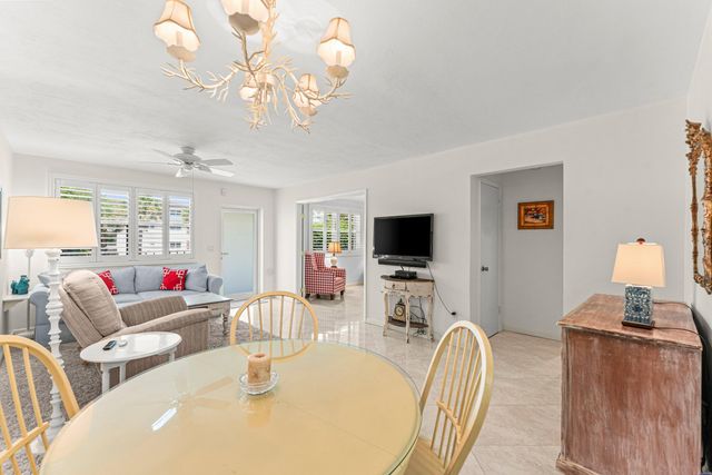 930 Osceola Drive 9, Boca Raton, FL 33432