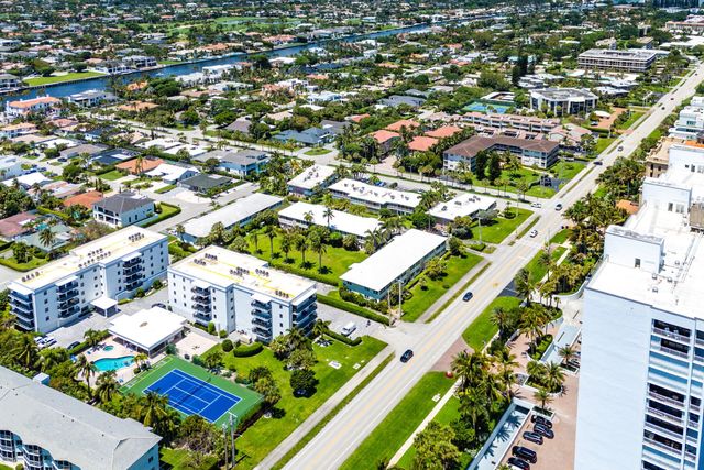 930 Osceola Drive 9, Boca Raton, FL 33432