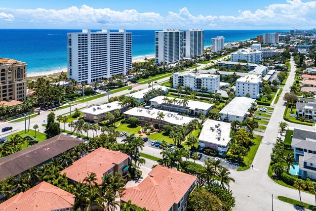 930 Osceola Drive 9, Boca Raton, FL 33432