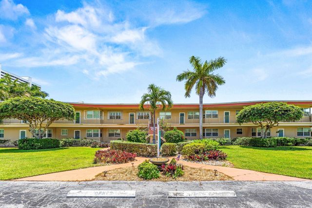 930 Osceola Drive 9, Boca Raton, FL 33432