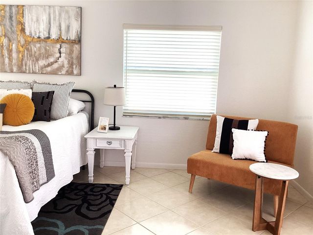 13725 BERMUDA DRIVE, Seminole, FL 33776