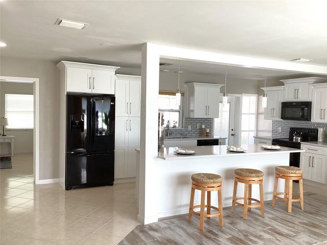 13725 BERMUDA DRIVE, Seminole, FL 33776