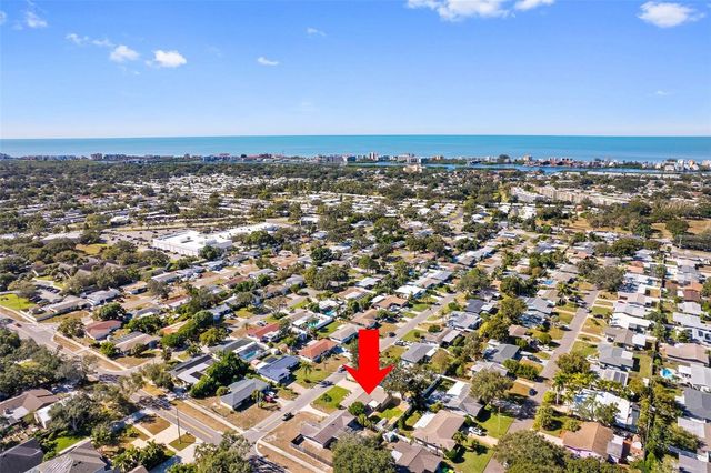 13725 BERMUDA DRIVE, Seminole, FL 33776