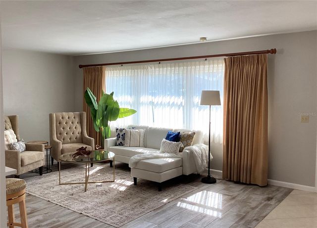 13725 BERMUDA DRIVE, Seminole, FL 33776