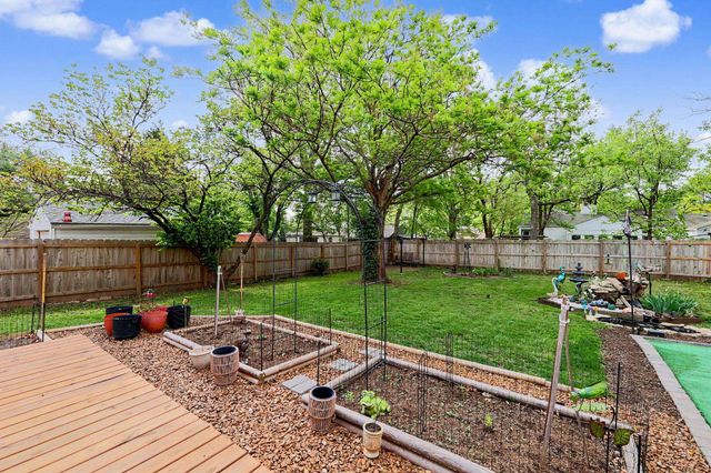 3619 E 9th St N, Wichita, KS 67208