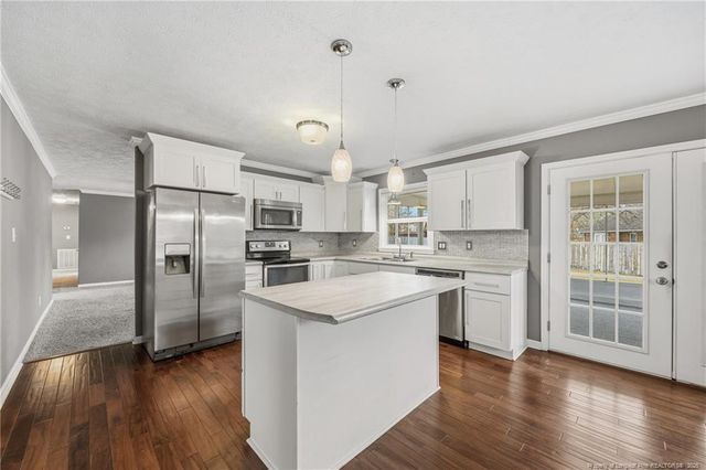 3555 Sturbridge Drive, Hope Mills, NC 28348