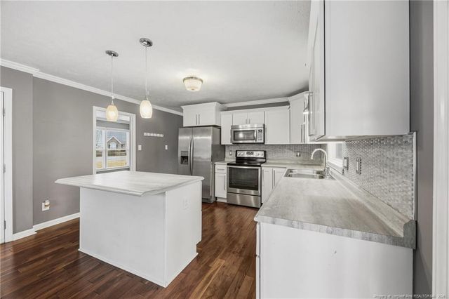 3555 Sturbridge Drive, Hope Mills, NC 28348