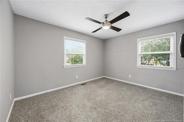 3555 Sturbridge Drive, Hope Mills, NC 28348