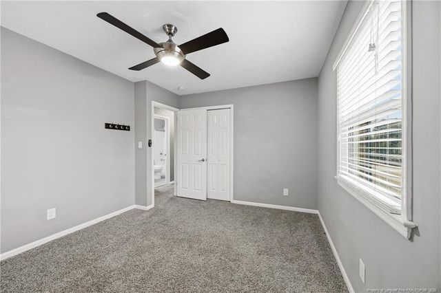 3555 Sturbridge Drive, Hope Mills, NC 28348