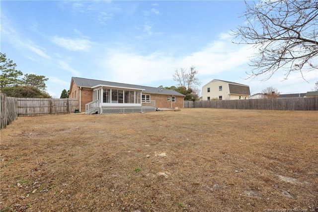 3555 Sturbridge Drive, Hope Mills, NC 28348