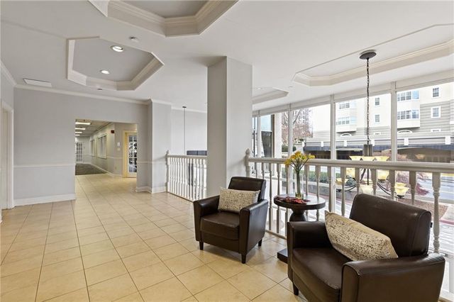 2479 Peachtree NE Road 402, Atlanta, GA 30305