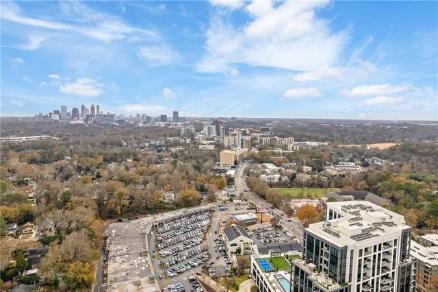 2479 Peachtree NE Road 402, Atlanta, GA 30305