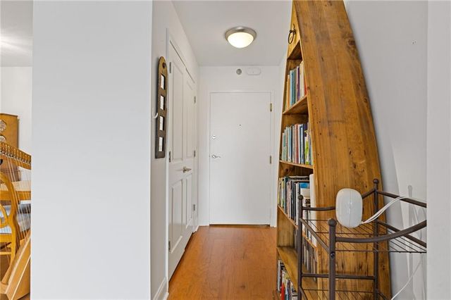 2479 Peachtree NE Road 402, Atlanta, GA 30305