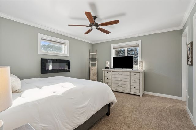 1596 Sunrise Drive NE, Solon, IA 52333