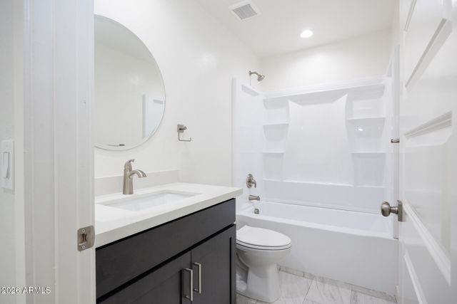 9541 W KRAMER Lane, Arizona City, AZ 85123