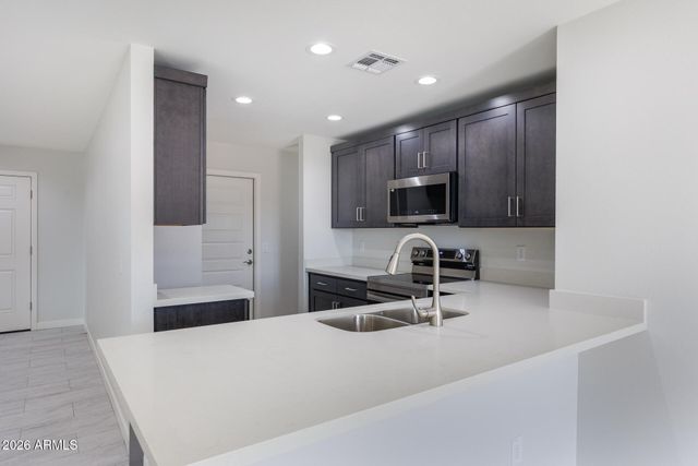 9541 W KRAMER Lane, Arizona City, AZ 85123