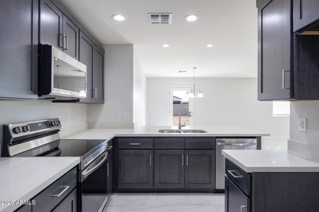 9541 W KRAMER Lane, Arizona City, AZ 85123