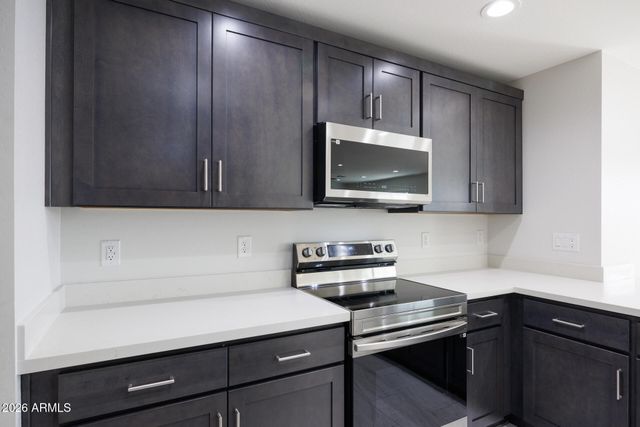 9541 W KRAMER Lane, Arizona City, AZ 85123