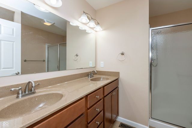 1801 Normas Way, Seymour, IN 47274