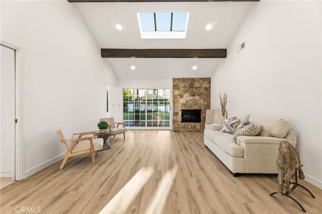 7620 Rudnick Avenue, Canoga Park, CA 91304