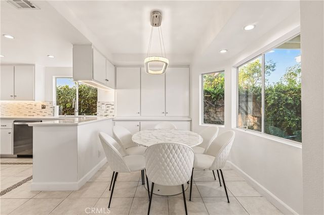 7620 Rudnick Avenue, Canoga Park, CA 91304