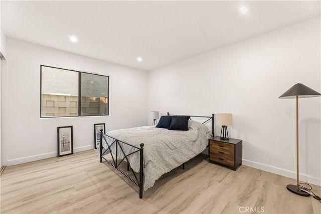 7620 Rudnick Avenue, Canoga Park, CA 91304
