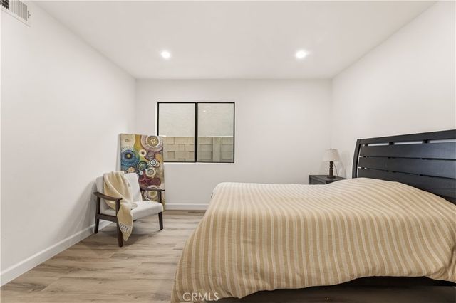 7620 Rudnick Avenue, Canoga Park, CA 91304