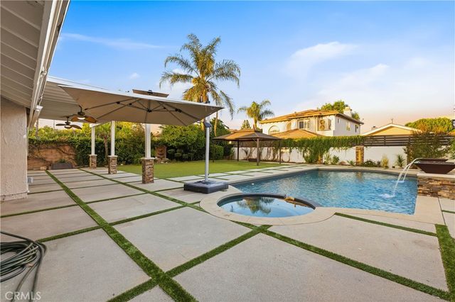 7620 Rudnick Avenue, Canoga Park, CA 91304