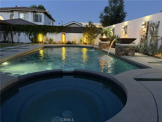 7620 Rudnick Avenue, Canoga Park, CA 91304