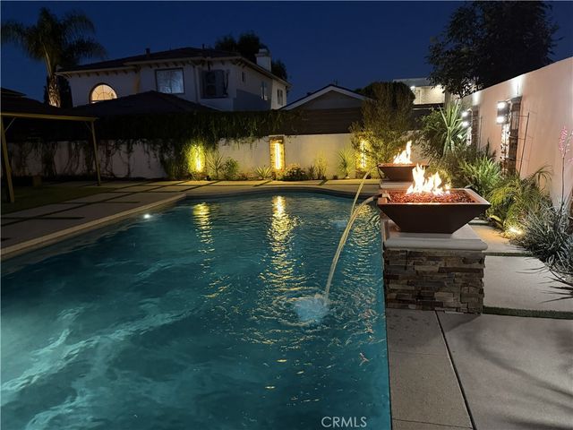 7620 Rudnick Avenue, Canoga Park, CA 91304