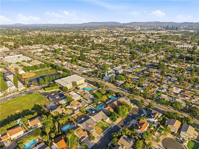 7620 Rudnick Avenue, Canoga Park, CA 91304