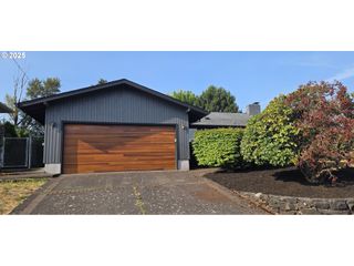 14128 Ne ROSE Pkwy, Portland, OR 97230