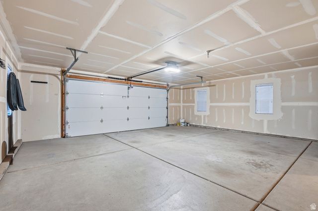 11089 S CASCABEL DR, South Jordan, UT 84009