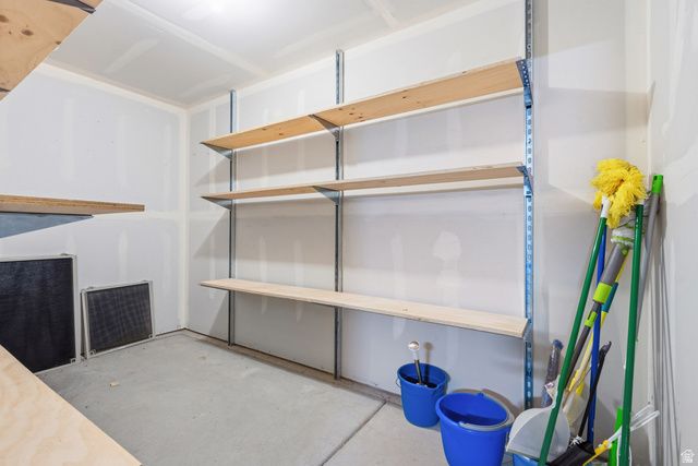 11089 S CASCABEL DR, South Jordan, UT 84009