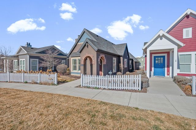 11089 S CASCABEL DR, South Jordan, UT 84009