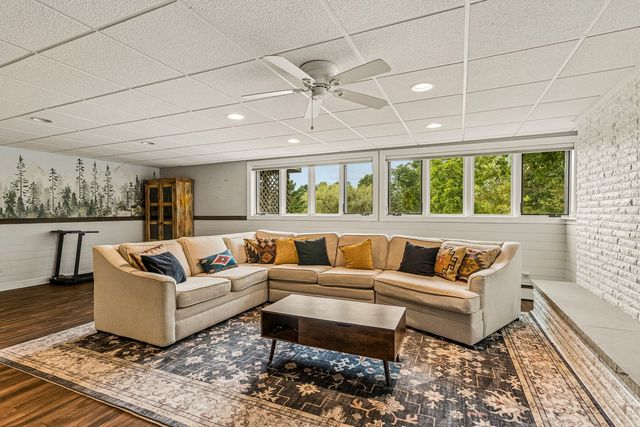 9617 Hideaway Lane, Richmond, IL 60071